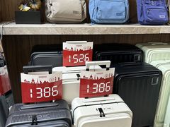 -广州周大福金融中心