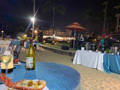 -亚龙湾希尔顿自助餐厅·海鲜·烧烤·沙滩BBQ·现场乐队