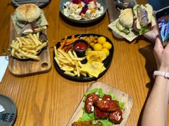 全家福-魏斯理汉堡(西安沣东吾悦店)