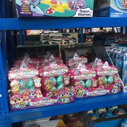 -逝水玩具折扣店