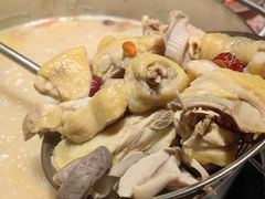 -尚尚仙·酸汤猪手·猪肚鸡火锅(华联万柳购物中心店)