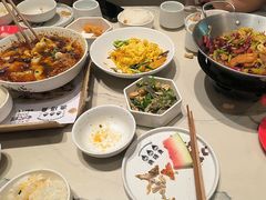 -渔语鱼酸菜鱼新川菜(来福士店)