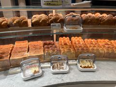 -HOT CRUSH趁热集合·现烤面包(环球港店)