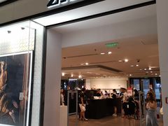 -ZARA(恒隆广场店)