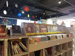 -浣熊唱片店(上海影城店)