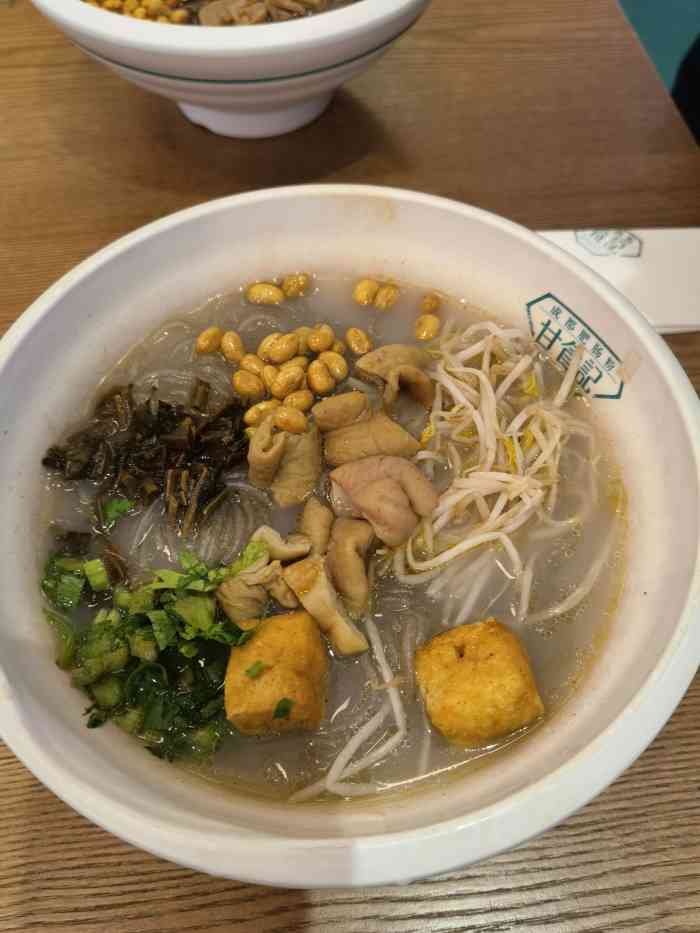 甘食记成都肥肠粉(学府凯德店)-"网红肥肠粉,风过去了不怎么排队,不过