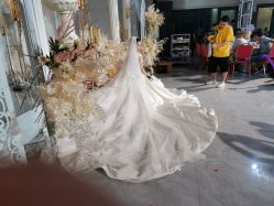 -欣薇婚纱(新源乐汇城店)