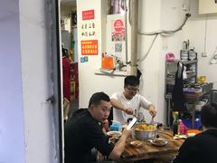 大堂-咏勝锑锅麻辣烫(净居寺路总店)