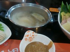 -呷哺呷哺(普陀乐购真北店)