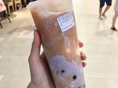 双球冰激凌红茶-CoCo都可(金狮店)