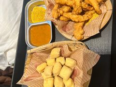 -云阿蛮云南生烫牛肉米线(奉贤路店)