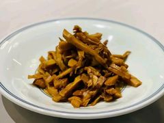 油焖竹笋-泓历皇朝酒店(东亭店)