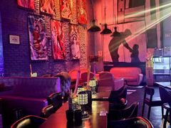 -INLOVE Live House
