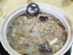 -东巴谷野生菌火锅餐厅