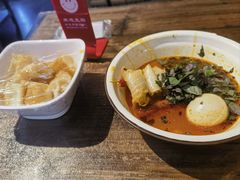 -丽丽三鲜螺蛳粉(田林路店)