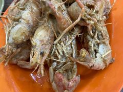 咸蛋黄炒虾-贞姨美食·老字号海鲜大排档