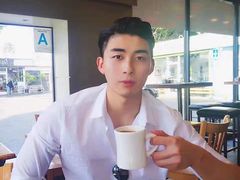 -TESLA 特斯拉(上海太古汇体验店)