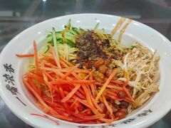 -牛一嘴·兰州牛肉面·大盘鸡(财富中心店)