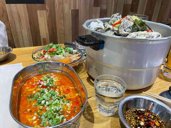 蚝少爷烧烤(格林郡府店)-"被同事推荐的一家生蚝店,赶紧来打卡[坏笑.