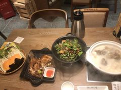 -拾味馆·浓鲜骨汤(光谷天地店)