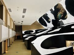 -涨巢·潮玩水疗局