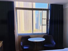 -吾遇酒店(深圳火车站罗湖口岸店)