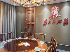 -方掌柜·大中华武昌鱼·地标湖北菜(长江大桥店)