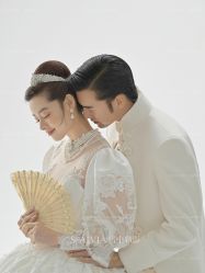 -雪中彩影婚纱摄影·微光艺术中心