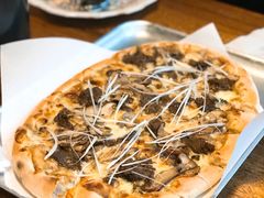 烤牛肉披萨-I HOLIC艾豪丽披萨(KKone店)