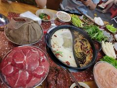 -赵美丽·重庆社区火锅·直营店(火车东站·中豪国际店)