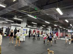-FIGHTMAN格斗俱乐部(长宁临空店)