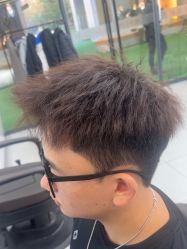 -尤司男士国潮理发馆