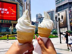 -八一路好吃街(雨田商务大厦店)