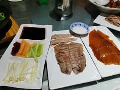 -鸭王烤鸭店(三里河店)