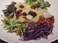 -小厨娘绣中淮扬(总统府大行宫店)