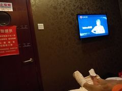 -鸿喜足健康足道采耳艾灸(南纬路店)