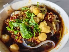-烤肉小伙烤肉店