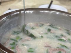 -标记美食新鲜猪杂(兴南大道店)