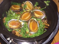-芳村榕树头叹佬鸡煲(体育西店)
