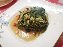 酸酸蒜蓉拌沙葱-西域阿里马新疆菜·清真(桂花路店)
