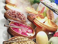 -四囍码头海鲜烧烤自助火锅(外滩南京东路悦荟广场店)