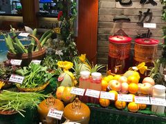 -忆江南·临江鱼馆