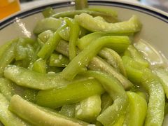 清炒丝瓜-新新湘菜馆(新中街二条店)