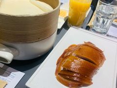 酥不腻烤鸭-小大董·烤鸭(观景餐厅·南京西路店)