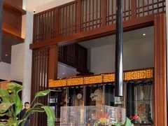 -梁鸿湿地丽笙度假酒店大堂吧