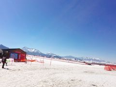-丝绸之路山地度假区滑雪场