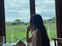 -Chom Cafe and Restaurant