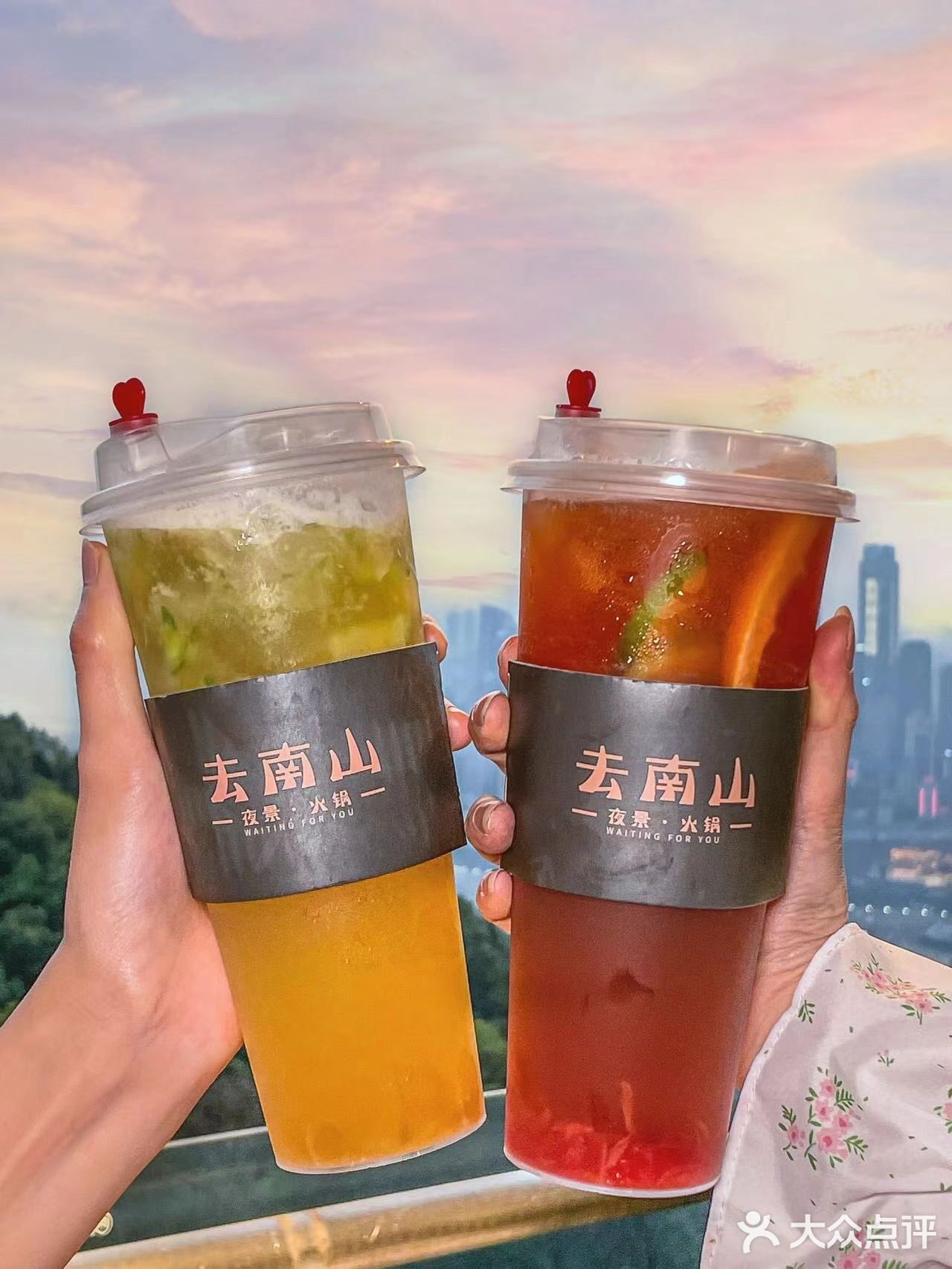 落日溪桥上，花间留晚照🌙