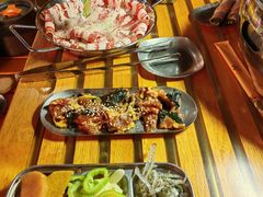 -叽叽扎扎烤肉场(生态城万达店)