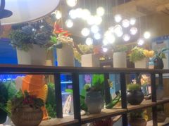 -领鲜活海鲜榴莲自助火锅(东门店)